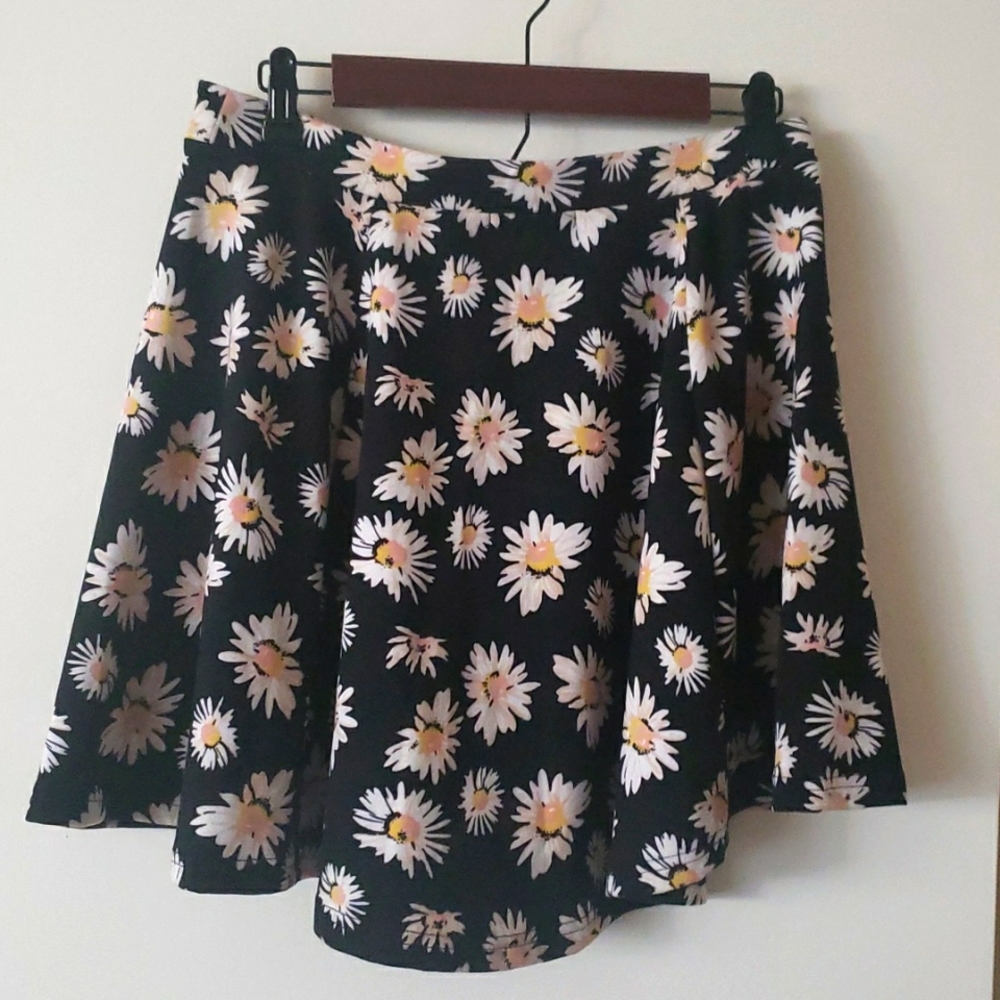 Daisy Print Skater Skirt